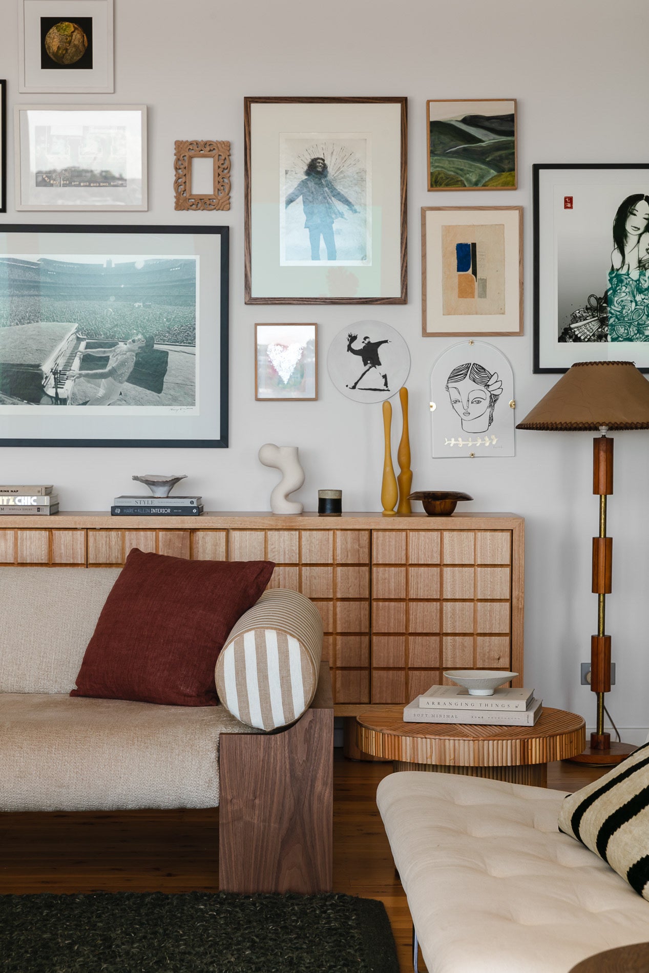 HOW TO MIX VINTAGE AND CONTEMPORARY PIECES